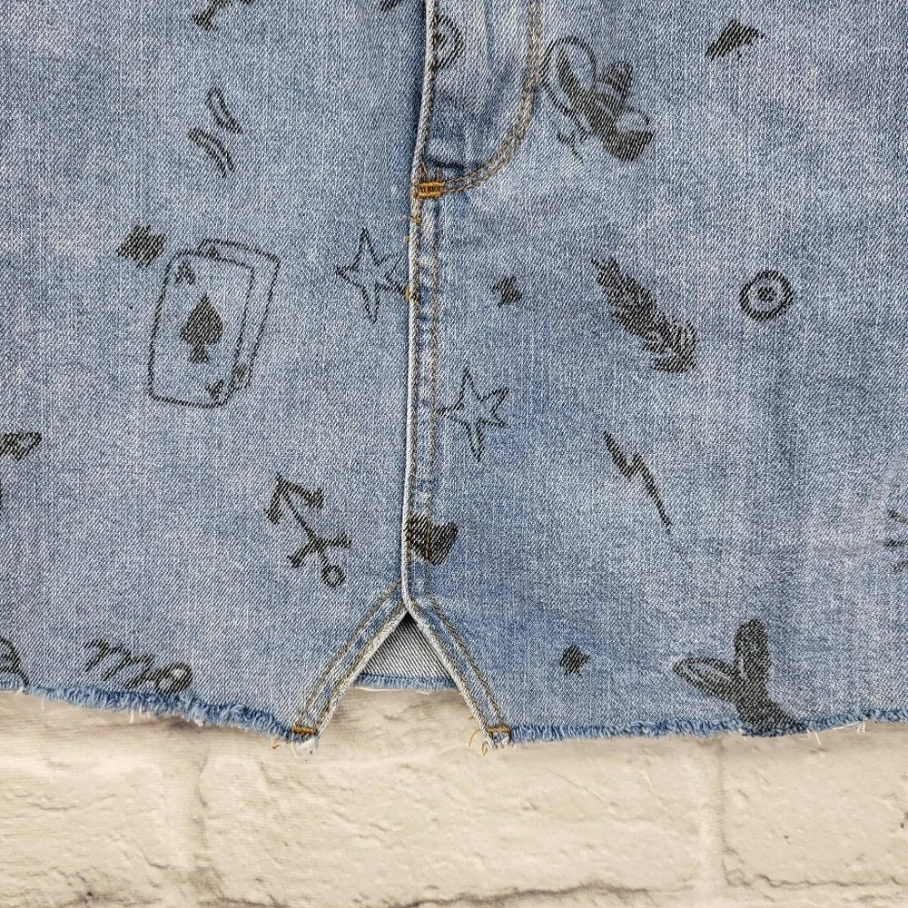 BDG Urban Outfitters Notched Graffiti Denim Mini Skirt Sz M - Picture 3 of 14